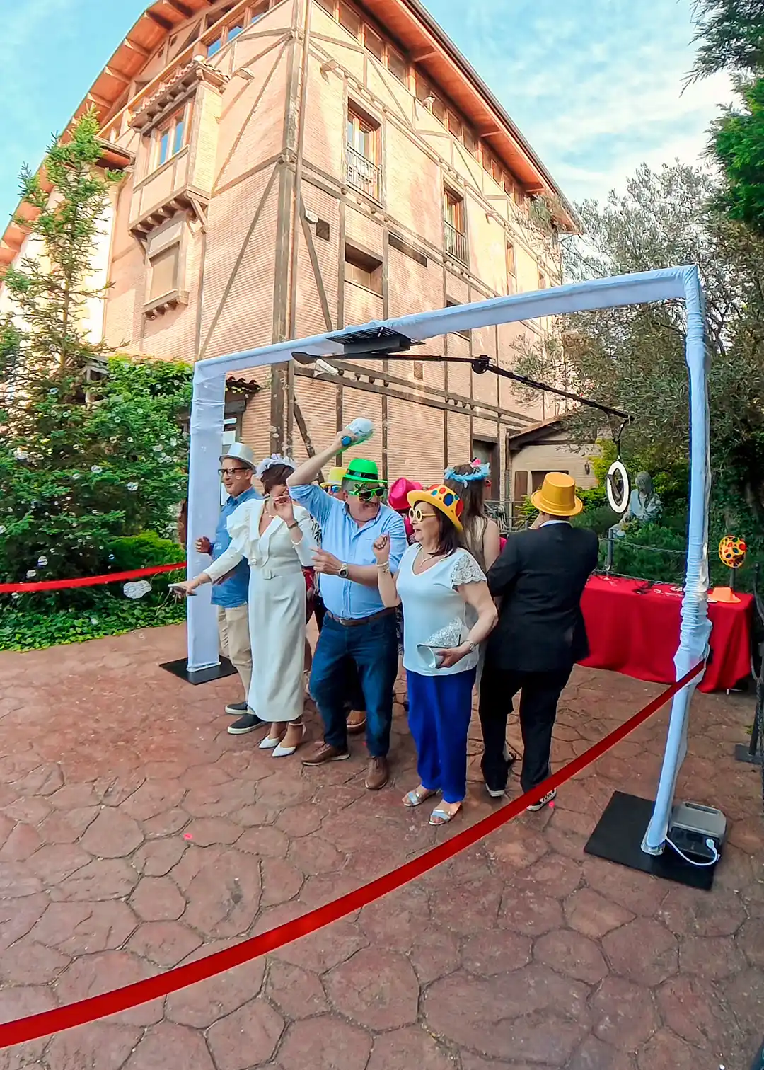 Diversión asegurada: descubre el Videomatón 360 en tu evento